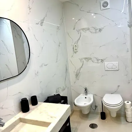 Διαμέρισμα Elegant & Cozy